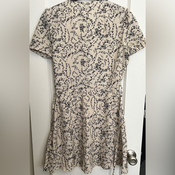 missguided Half Button Tea Dress Floral Uk8 - Picture 5 of 7